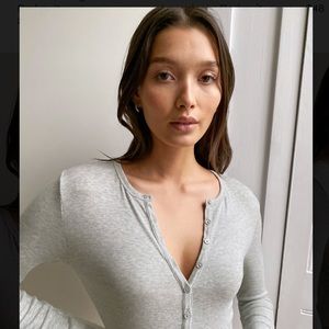 TAGS ON ARITZIA HENLEY BODYSUIT